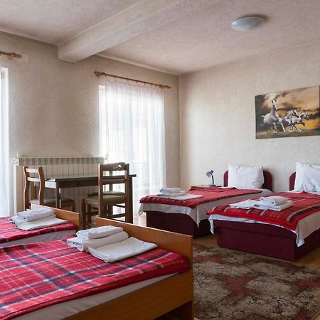 Hotel Montenegro Struga Luaran gambar
