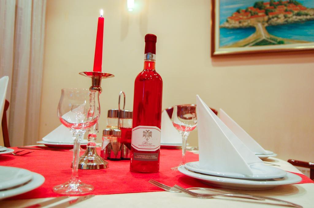 Hotel Montenegro Struga Luaran gambar
