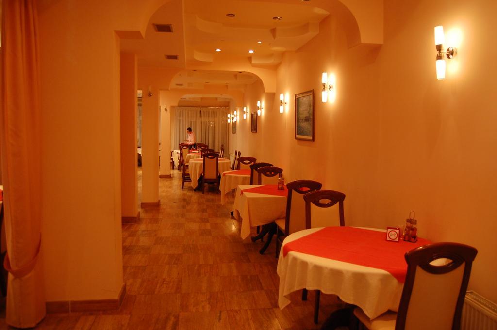 Hotel Montenegro Struga Luaran gambar