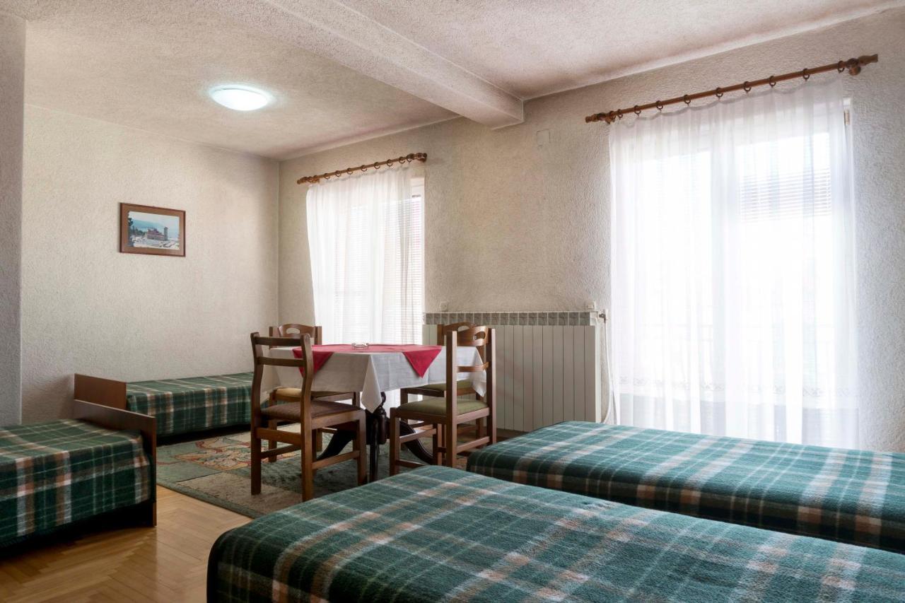 Hotel Montenegro Struga Luaran gambar